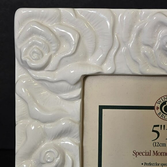 White Ceramic 5"x5" Picture Frame Raised Relief Rose Design By Windsor Browne - Picture 2 of 8